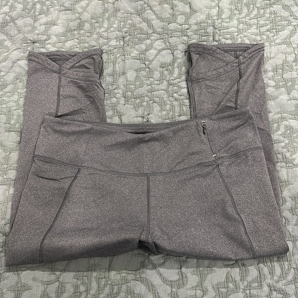 Calia gray capris size large - Picture 3 of 3